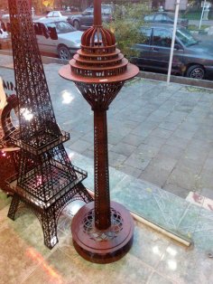 Milad Kulesi 3D Puzzle Ücretsiz Vektör