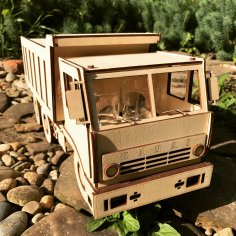 Kamaz Lazer Kesim Ahşap 3D Model Puzzle Seti Ücretsiz Vektör
