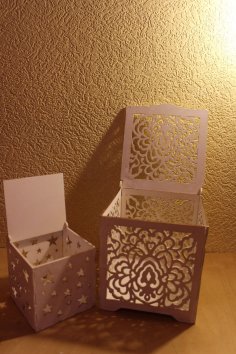 Lazer Kesim Ahşap Kutu, Çiçek Motifli Ücretsiz Vektör