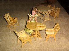 Mini Oyuncak Bebek Evi Mobilyası Ücretsiz Vektör