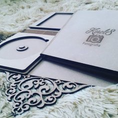 CD Kapağı Lazer Kesim Ücretsiz Vektör