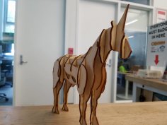 Lazer Kesim Unicorn Ücretsiz Vektör