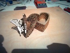 Kelebek Kalp Kutu DXF Dosyası