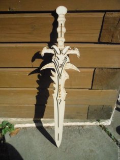 Lazer Kesim World of Warcraft Frostmourne Kılıcı Şablonu Ücretsiz Vektör
