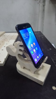 Lazer Kesim Ahşap Geyik Telefon Standı Tutucu Şarj Yuvası PDF Dosyası