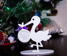 Lazer Kesim Leylekli Bebek Fotoğrafı Çerçevesi Ücretsiz Vektör