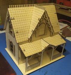 Lazer Kesim Ahşap Dekoratif Oyuncak Bebek Evi Ücretsiz Vektör