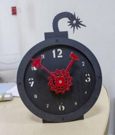 Lazer Kesim Bomba Masa Saati Ücretsiz Vektör