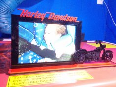 Lazer Kesim Harley Davidson Motosiklet Resim Çerçevesi DXF Dosyası