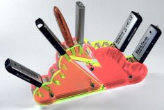 Lazer Kesim Bulut Şeklinde USB Bellek Standı Ücretsiz Vektör