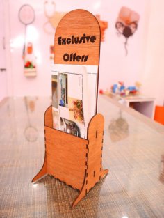 Lazer Kesim Ahşap Broşür Tutucu Ücretsiz Vektör