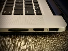 Lazer Kesim Macbook Pro Port Kılıfları 5mm El İşi Köpüğü SVG Dosyası