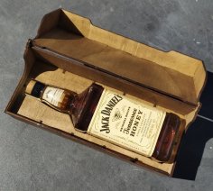 Lazer Kesim Jack Daniels 70cl Hediye Kutusu 4mm SVG Dosyası