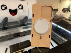 Lazer Kesim iPhone 13 Pro Magsafe Standı SVG Dosyası
