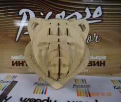 Lazer Kesim 3D Ayı Başı Duvar Dekoru Ücretsiz Vektör