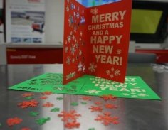 Lazer Kesim Oyma Noel Kartı Ücretsiz Vektör