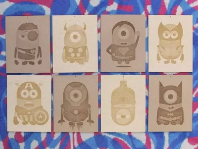 Minion Süper Kahraman Ahşap Posterler Ücretsiz Vektör AI çizimi