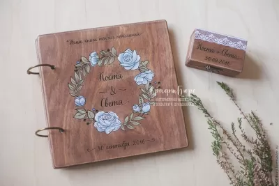 Lazer Kesim Gül Çelenkli Kitap Kapağı Ücretsiz Vektör CDR çizimi