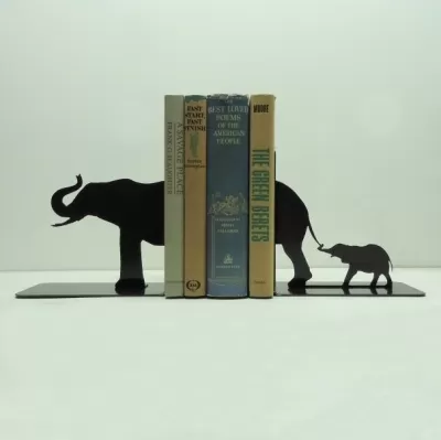Lazer Kesim Fil Ailesi Kitap Tutucu Ücretsiz Vektör CDR çizimi