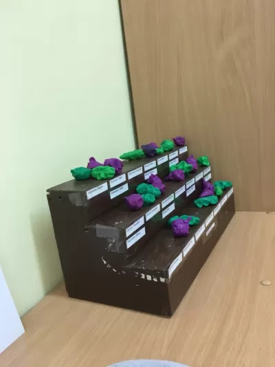 Lazer Kesim Ahşap 3 Basamaklı Stand Şablonu Ücretsiz Vektör CDR çizimi