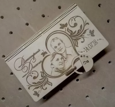 Lazer Kesim Ahşap Dekoratif Kitap Şeklinde Kutu Asma Kilitli Ücretsiz Vektör CDR çizimi