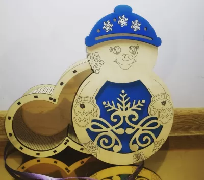 Lazer Kesim Kardan Adam Noel Hediye Kutusu Kontraplak Ücretsiz Vektör CDR çizimi