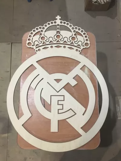Lazer Kesim Real Madrid Logosu Ahşap Spor Logosu Ücretsiz Vektör CDR çizimi