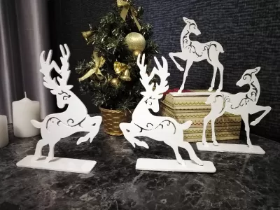 Lazer Kesim Ahşap Noel Geyiği Süslemeleri Ücretsiz Vektör CDR çizimi