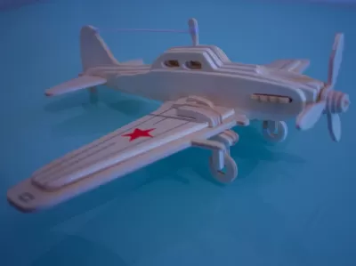 Lazer Kesim Ilyushin Il-2 Sturmovik 3D Puzzle Ücretsiz Vektör CDR çizimi