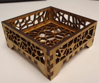 Lazer Kesim Voronoi Bardak Altlığı Tutucu Ücretsiz Vektör CDR çizimi