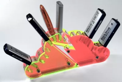 Lazer Kesim Bulut Şeklinde USB Bellek Standı Ücretsiz Vektör CDR çizimi
