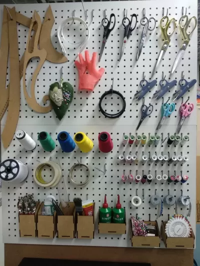 Lazer Kesim Dikiş Pegboard (Delikli Panel) Konteynerleri Aksesuarları Kancaları DXF Dosyası DXF çizimi
