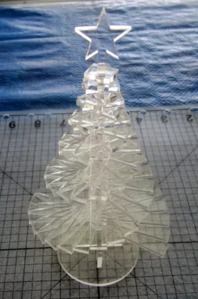 Lazer Kesim Spiral Noel Ağacı SVG Dosyası SVG çizimi