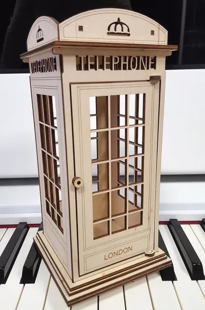 Lazer Kesim Londra Telefon Kulübesi Dekor Ücretsiz Vektör CDR çizimi