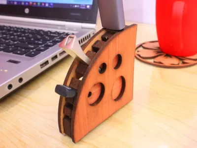 Lazer Kesim USB Bellek Standı 4mm Ücretsiz Vektör CDR çizimi