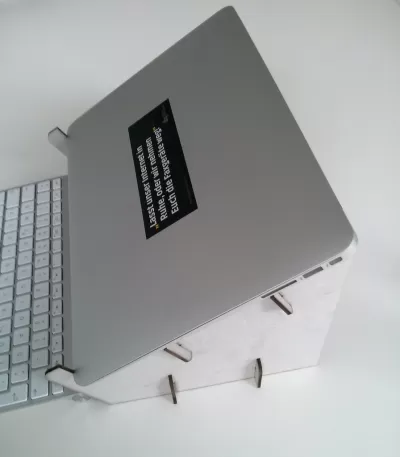 Lazer Kesim Laptop Standı Karton Macbook Air Standı SVG Dosyası SVG çizimi