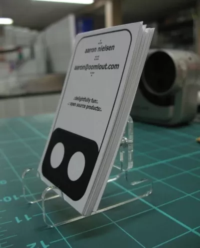 Lazer Kesim Kartvizit Standı 3mm Ücretsiz Vektör CDR çizimi