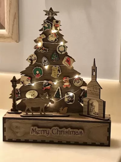 Lazer Kesim Advent Takvimi Ağacı SVG Dosyası SVG çizimi