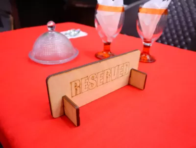 Lazer Kesim Rezerve Masa İşareti 6mm Ücretsiz Vektör CDR çizimi