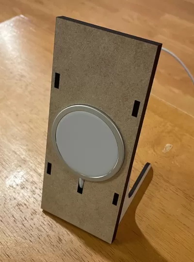 Lazer Kesim iPhone Magsafe Standı SVG Dosyası SVG çizimi