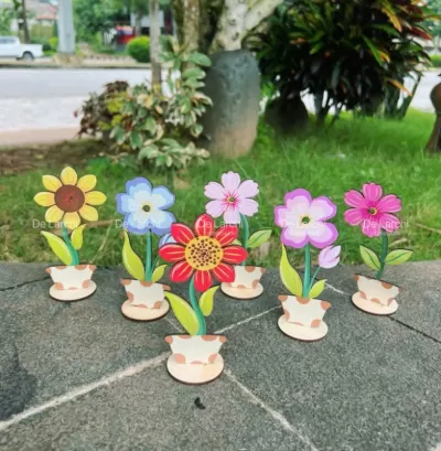 Lazer Kesim 3D Ahşap Çiçekler Çocuklar İçin Boyanacak Bahar El Sanatları SVG çizimi